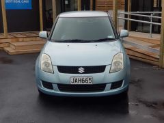 Photo of the vehicle Suzuki Swift