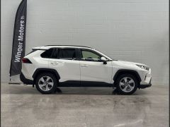 Photo of the vehicle Toyota RAV4