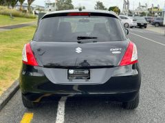 Photo of the vehicle Suzuki Swift