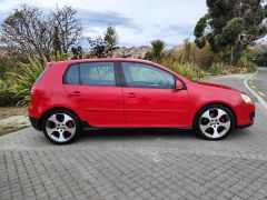 Photo of the vehicle Volkswagen Golf