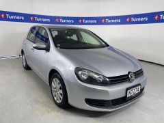 Photo of the vehicle Volkswagen Golf