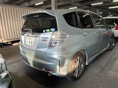 Photo of the vehicle Honda Fit