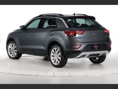 Photo of the vehicle Volkswagen T-Roc