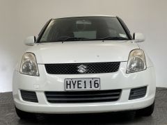 Photo of the vehicle Suzuki Swift