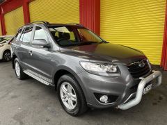 Photo of the vehicle Hyundai Santa Fe