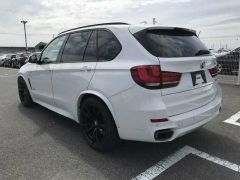 Photo of the vehicle BMW X5