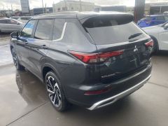 Photo of the vehicle Mitsubishi Outlander