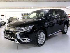 Photo of the vehicle Mitsubishi Outlander