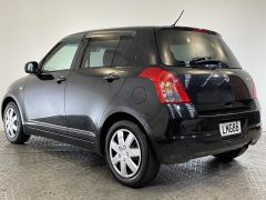 Photo of the vehicle Suzuki Swift