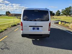 Photo of the vehicle Toyota HiAce