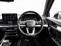 Photo of the vehicle Audi Q5