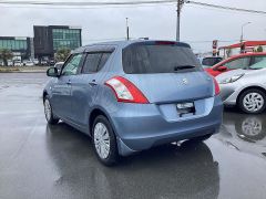 Photo of the vehicle Suzuki Swift