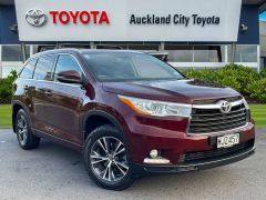 Photo of the vehicle Toyota Highlander