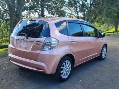 Photo of the vehicle Honda Fit