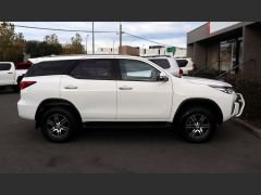 Photo of the vehicle Toyota Fortuner