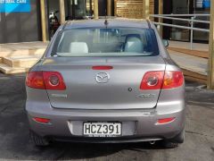 Photo of the vehicle Mazda Axela