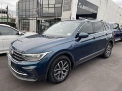 Photo of the vehicle Volkswagen Tiguan