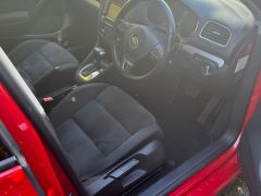 Photo of the vehicle Volkswagen Golf GTI