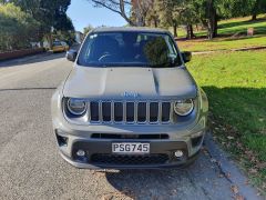 Photo of the vehicle Jeep Renegade