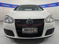 Photo of the vehicle Volkswagen Golf