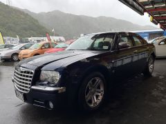 Photo of the vehicle Chrysler 300C