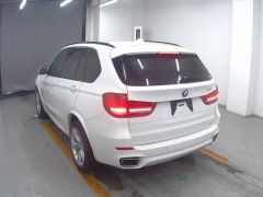 Photo of the vehicle BMW X5