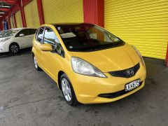 Photo of the vehicle Honda Fit