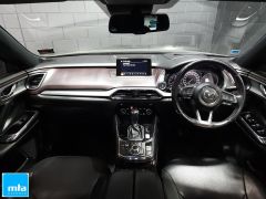 Photo of the vehicle Mazda CX-9