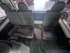 Photo of the vehicle Toyota HiAce