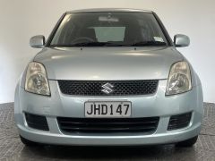 Photo of the vehicle Suzuki Swift