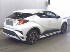 Photo of the vehicle Toyota C-HR