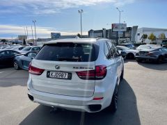 Photo of the vehicle BMW X5