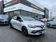 Photo of the vehicle Renault Clio