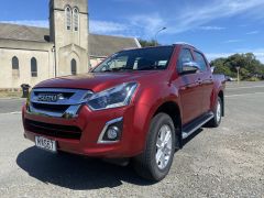 Photo of the vehicle Isuzu D-Max