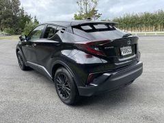 Photo of the vehicle Toyota C-HR