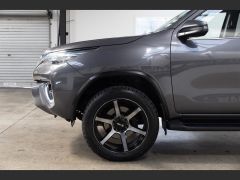 Photo of the vehicle Toyota Fortuner