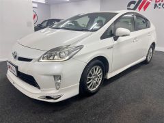 Photo of the vehicle Toyota Prius