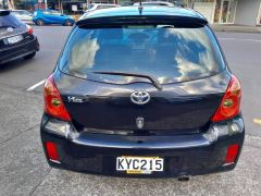 Photo of the vehicle Toyota Vitz