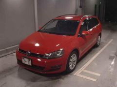 Photo of the vehicle Volkswagen Golf