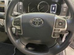 Photo of the vehicle Toyota HiAce