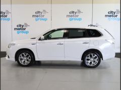 Photo of the vehicle Mitsubishi Outlander