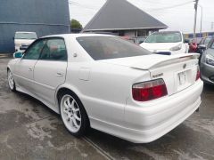 Photo of the vehicle Toyota Chaser