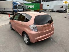 Photo of the vehicle Honda Fit