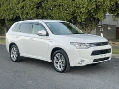 Photo of the vehicle Mitsubishi Outlander