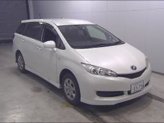 Photo of the vehicle Toyota Wish