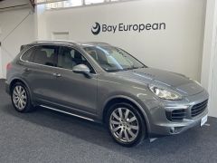 Photo of the vehicle Porsche Cayenne