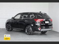 Photo of the vehicle Mitsubishi Outlander