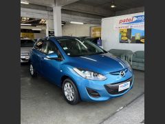 Photo of the vehicle Mazda Demio