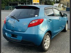 Photo of the vehicle Mazda Demio