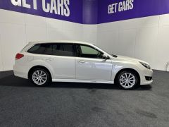 Photo of the vehicle Subaru Legacy